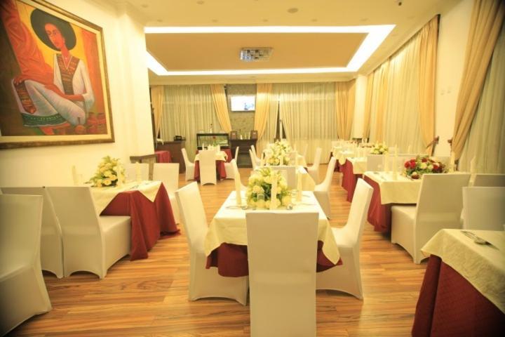 Miracle Hotel Адис Абеба Екстериор снимка