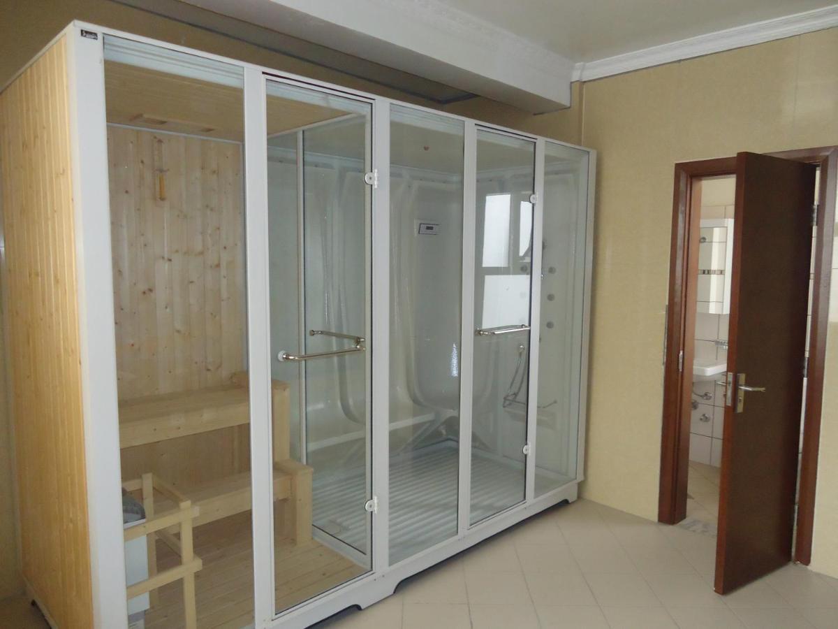 Miracle Hotel Адис Абеба Екстериор снимка