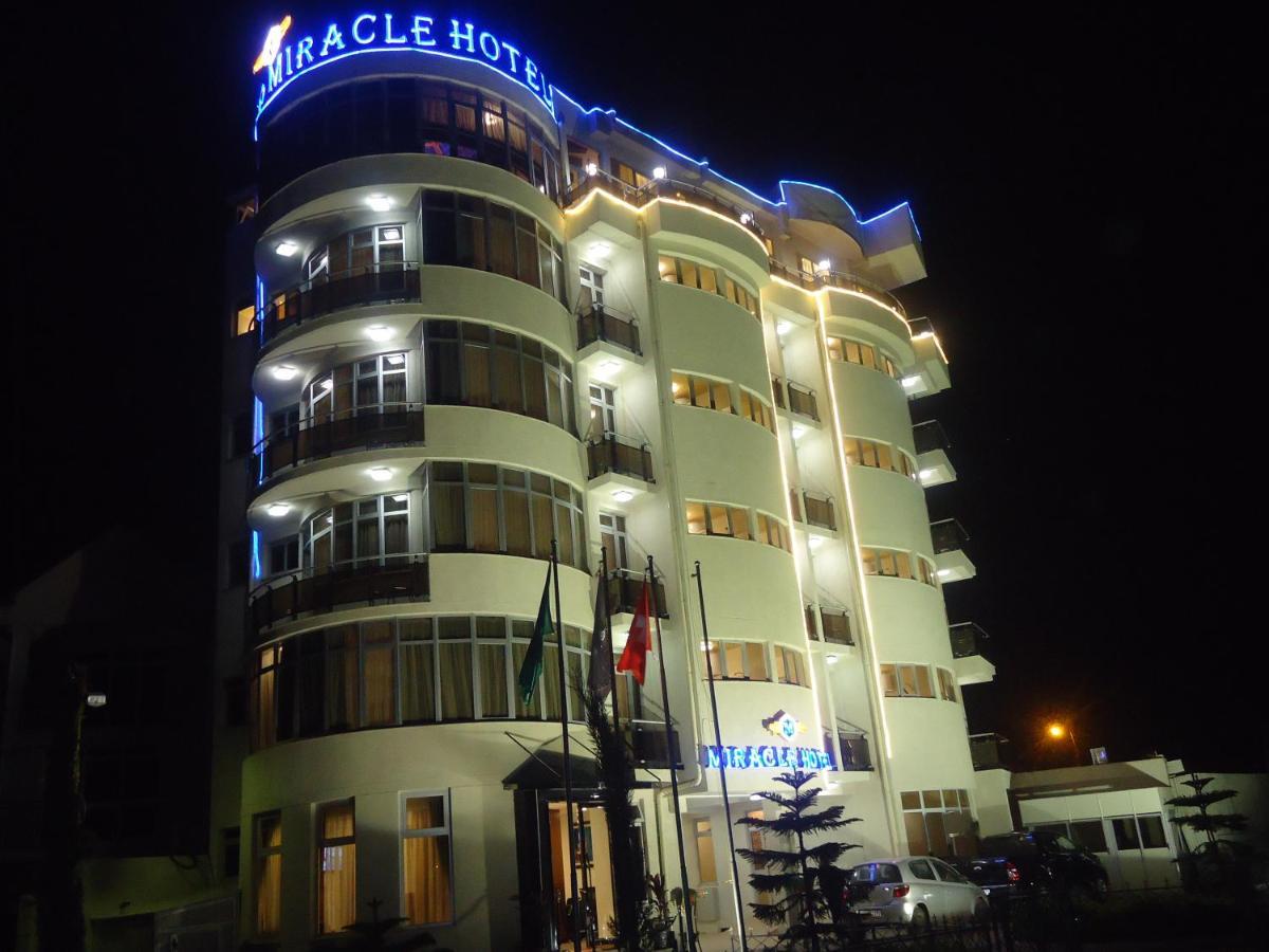 Miracle Hotel Адис Абеба Екстериор снимка