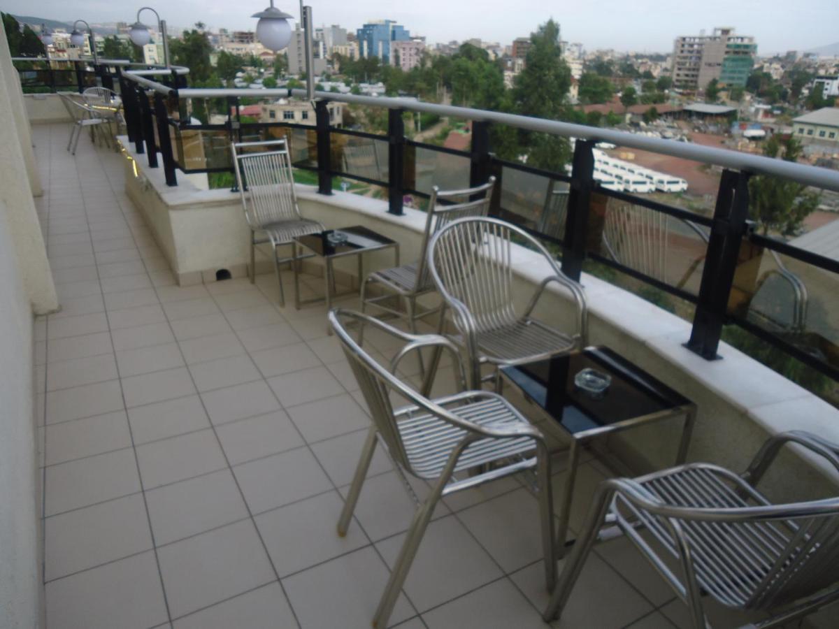 Miracle Hotel Адис Абеба Екстериор снимка